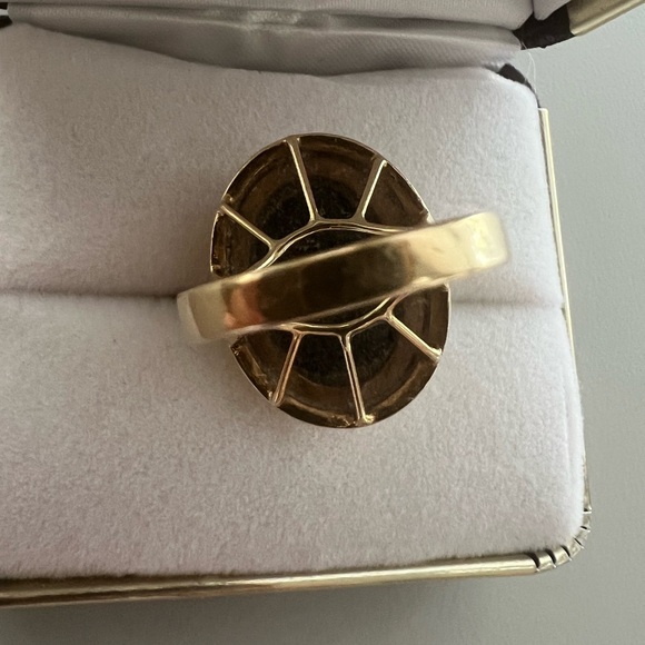 14K Yellow Gold & Black Onyx Large Oval Ring - Picture 6 of 10